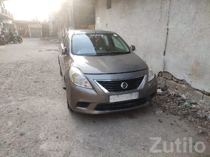 Nissan Sunny XL Bronze Sedan Nissan Sunny XL Bronze Sedan
