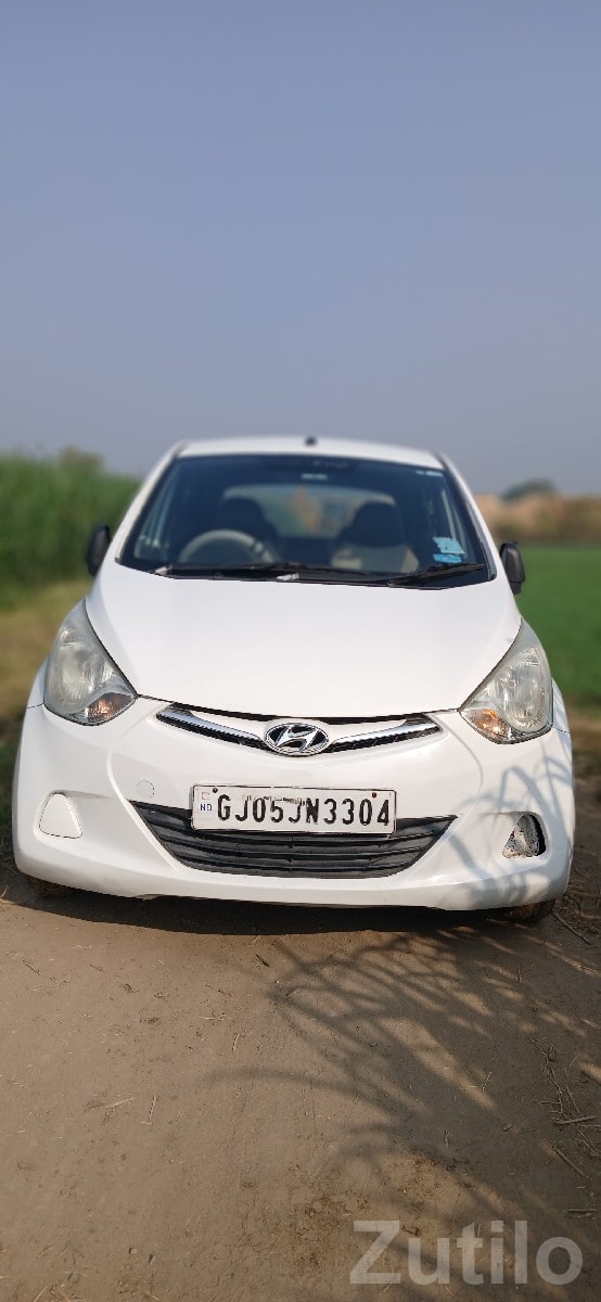 Hyundai Eon Magna+ 2015 White Hatchback - Cars - Mendarda - Image 2