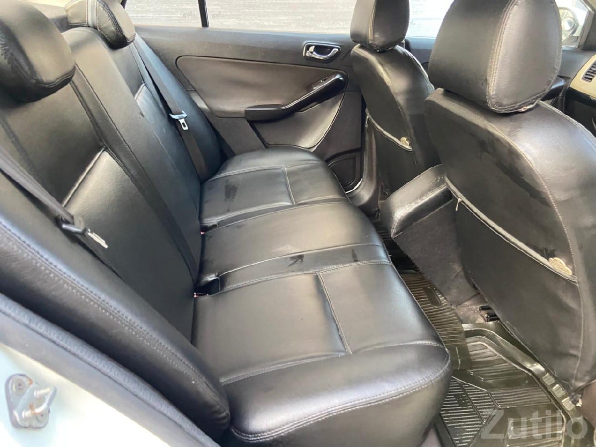 Tata Zest XT Diesel Top Model White - કાર - કેશોદ - Image 2
