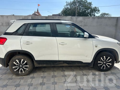 White Maruti Brezza Compact SUV