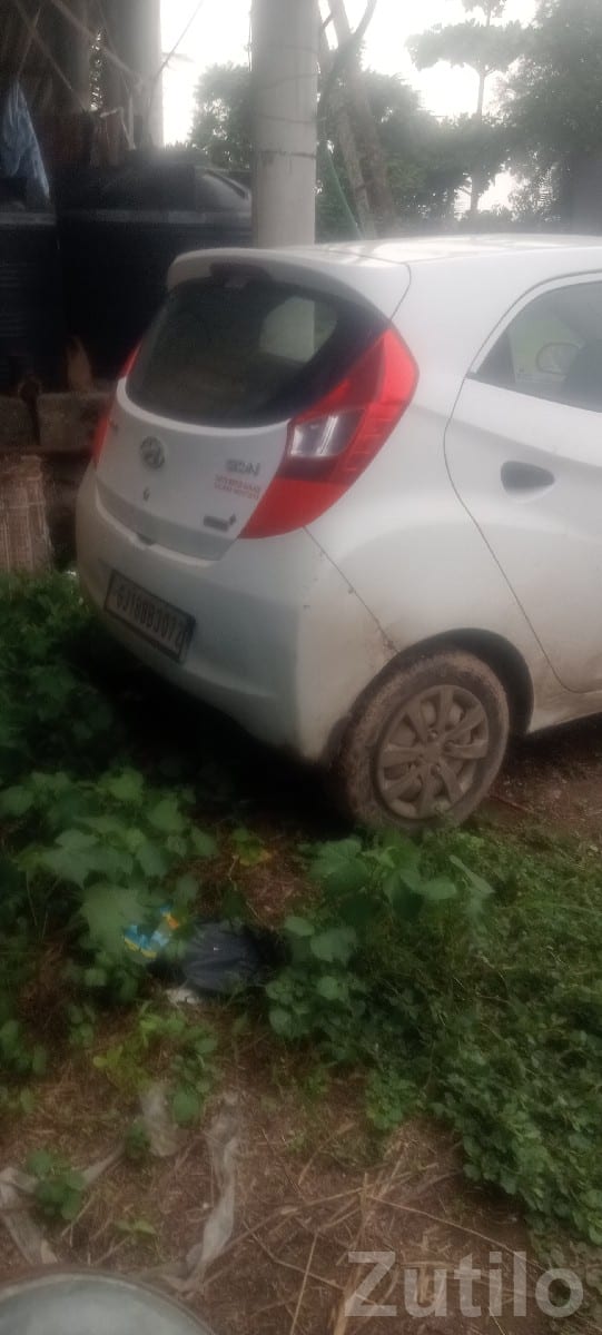 Hyundai Eon White Used Car for Sale - Cars - Manavadar - Image 2