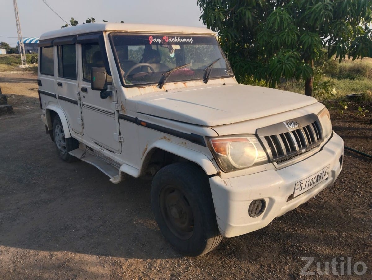 Mahindra Bolero SLE White Diesel SUV - કાર - કલ્યાણપુર - Image 2