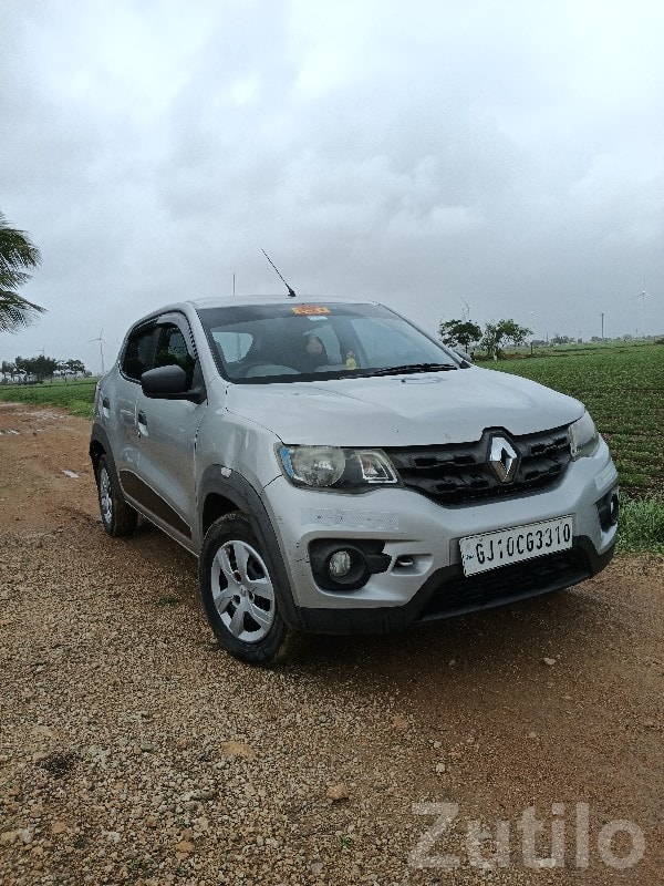Renault Kwid With Touchscreen & AC Interior - કાર - કલ્યાણપુર - Image 2