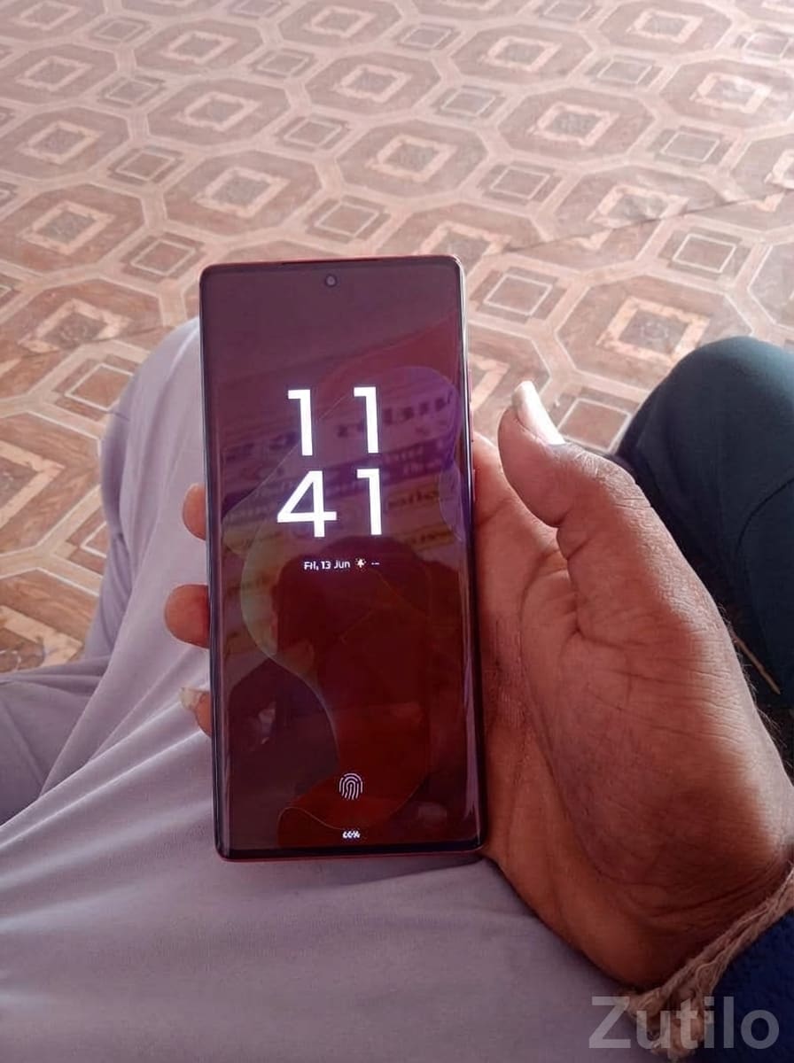 Moto G85 5G AMOLED Display Phone
