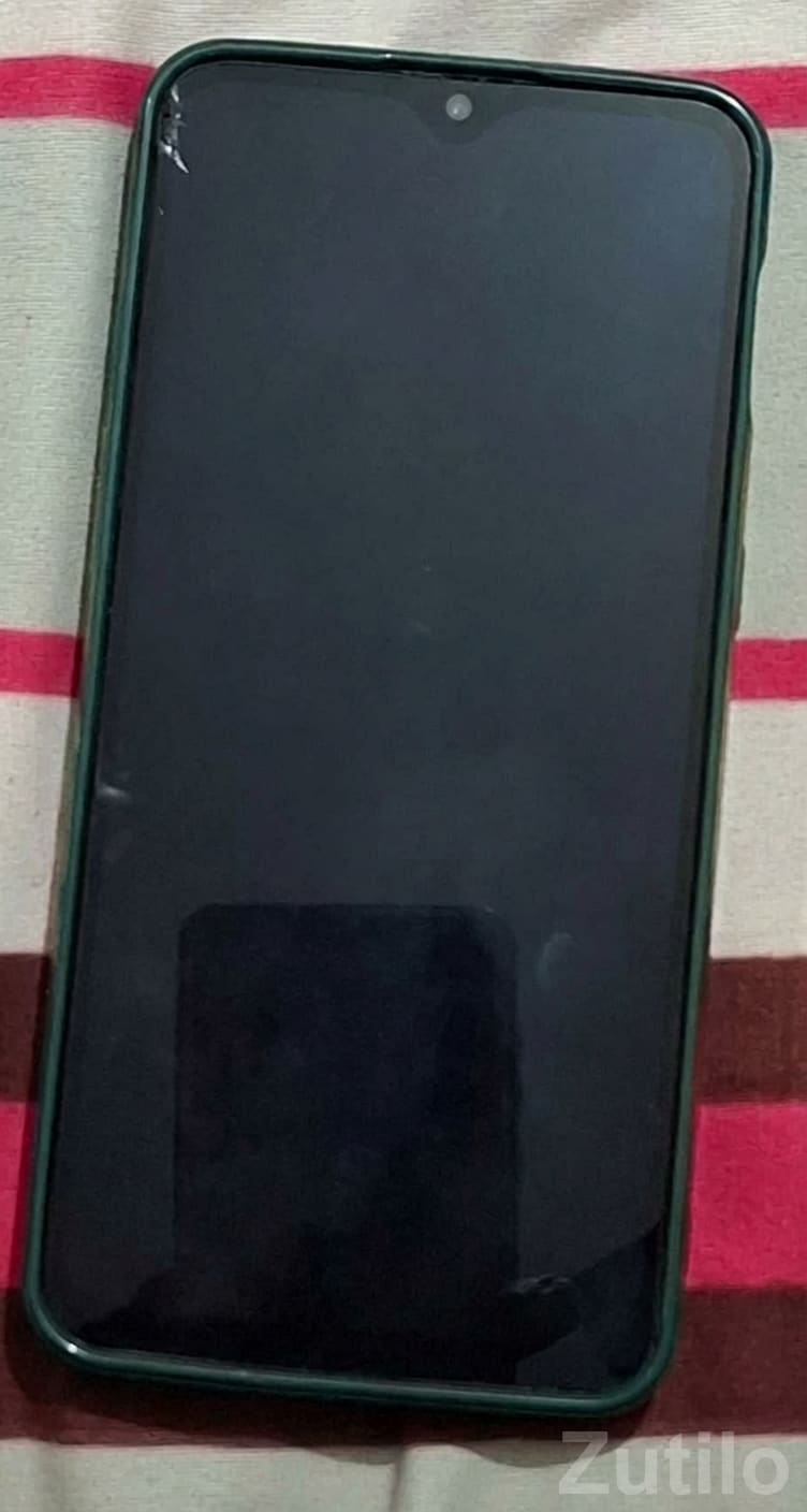 OnePlus 6T with Green Back Cover - Mobile Phones - Gandhinagar City - Image 3