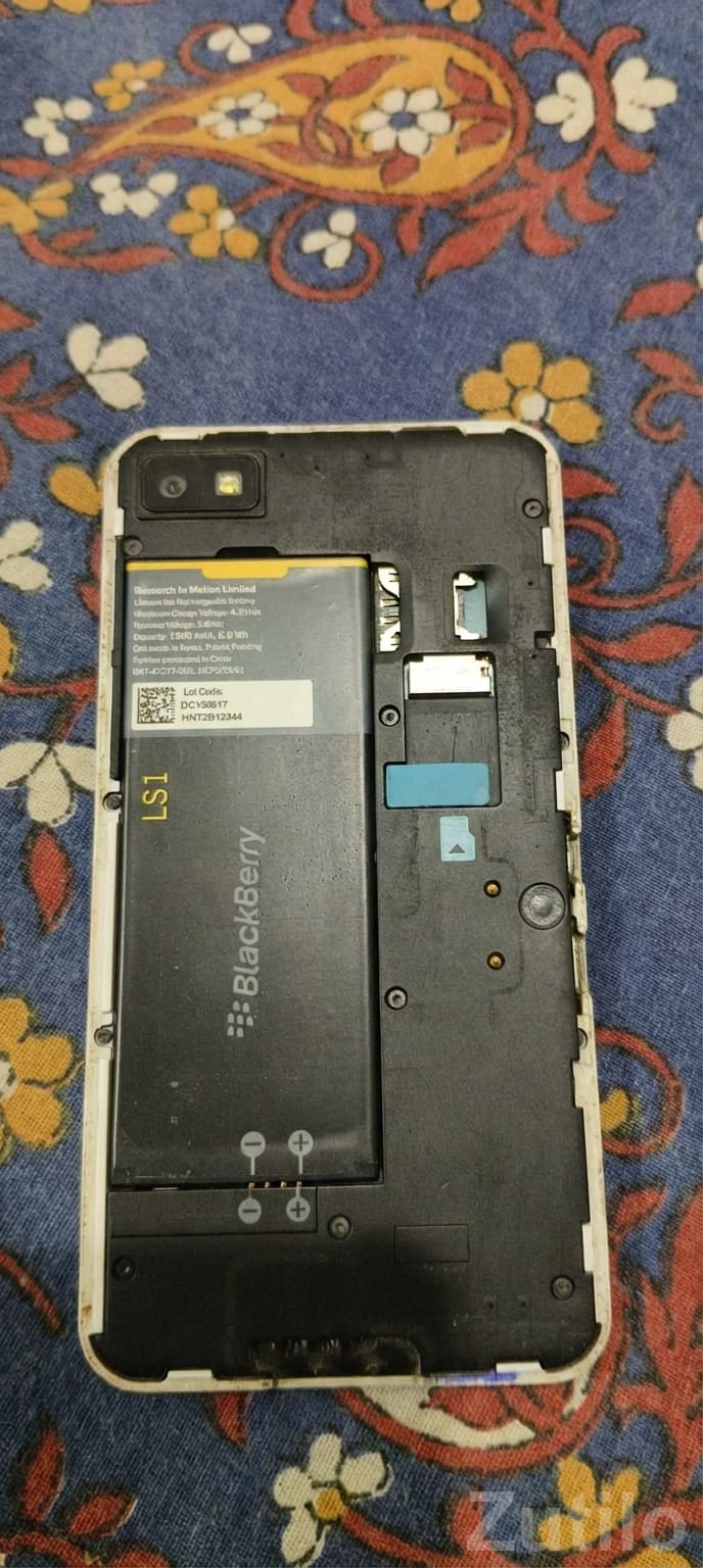 Used Dual SIM Android Phone Body - Mobile Phones - Ahmedabad City - Image 4