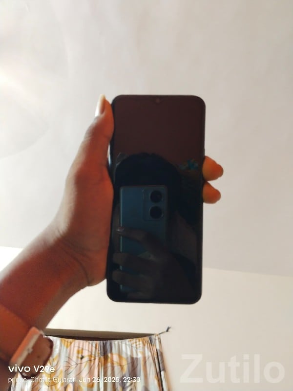 Vivo Y75 5G Triple Camera Phone - મોબાઇલ ફોન - ચોટીલા - Image 2