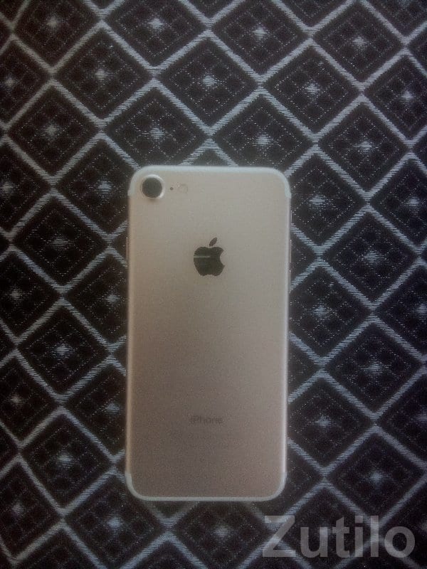 Apple iPhone 7 Gold – Slim & Stylish - Mobile Phones - Keshod - Image 3