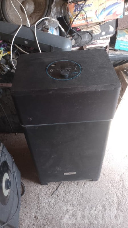 Used Portable Bluetooth Speaker Tower Used Portable Bluetooth Speaker Tower