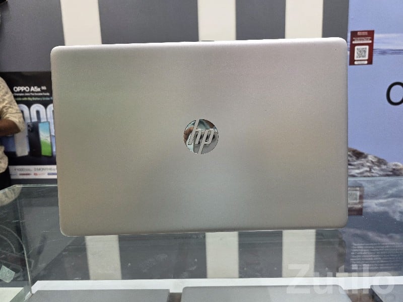 HP 15" Silver Laptop with Numeric Keyboard - લેપટોપ અને કમ્પ્યુટર - ભાણવ - Image 3