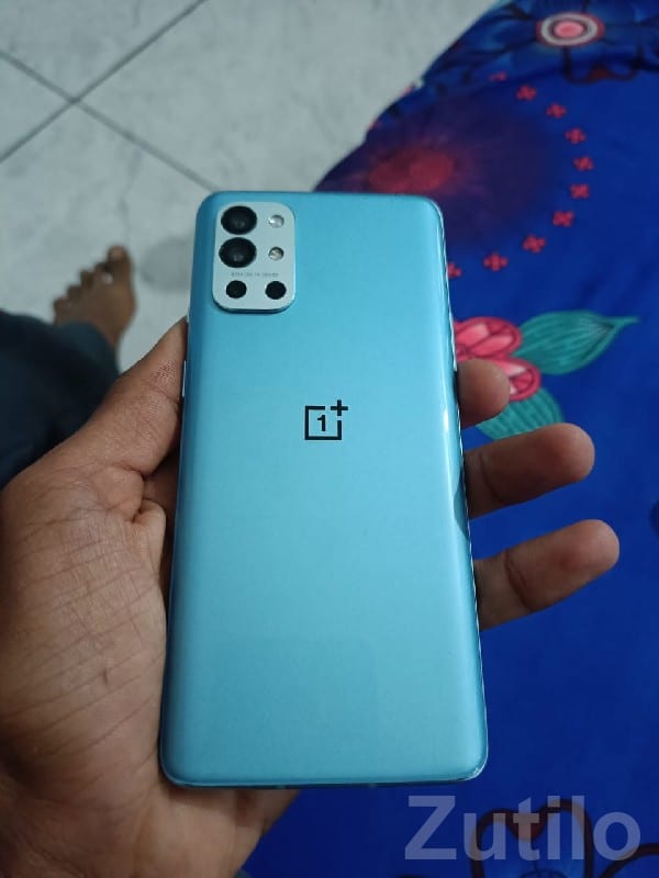 OnePlus Smartphone with AMOLED Display - મોબાઇલ ફોન - તલાલા - Image 3