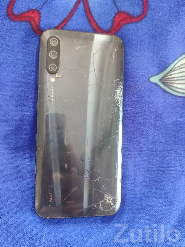 Mi A3 Android Phone – For Repair/Parts Mi A3 Android Phone – For Repair/Parts