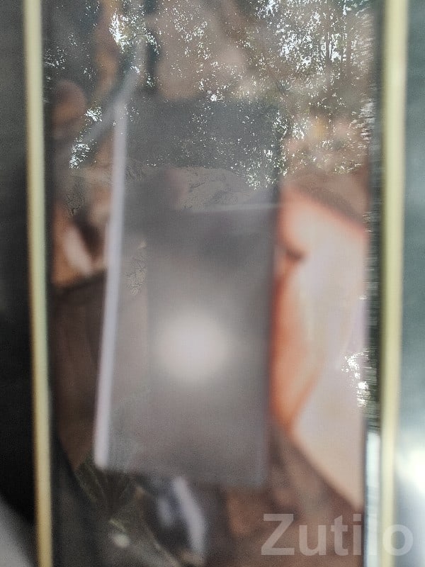 Sleek Android Smartphone – Great Condition