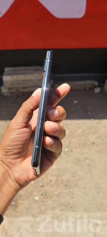 Google Pixel 6 Pro 5G – Sleek Black