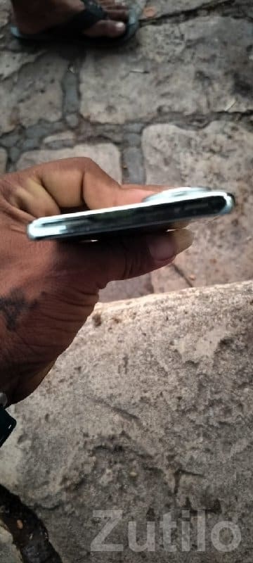 Sleek Bezel‑Less Android Smartphone - Mobile Phones - Sutrapada - Image 3