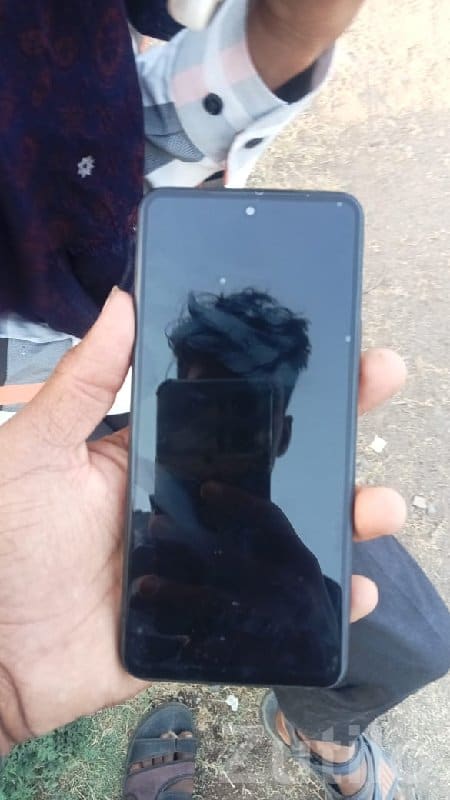 Sleek Android Smartphone Black Finish Sleek Android Smartphone Black Finish