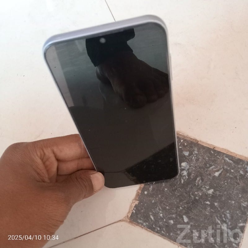Samsung Galaxy Silver Triple Camera Phone - Mobile Phones - Wankaner - Image 2