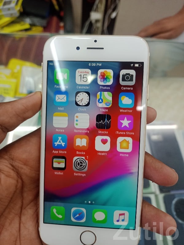 Used Gold Apple iPhone for Sale - Mobile Phones - Dhari - Image 3