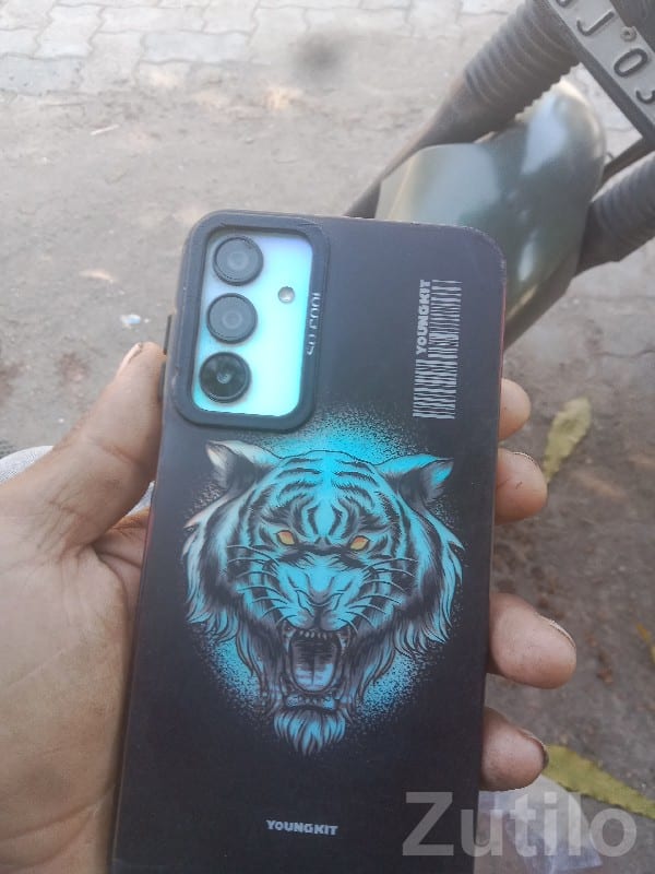 Used Samsung Android Smartphone - Mobile Phones - Bhesan - Image 2