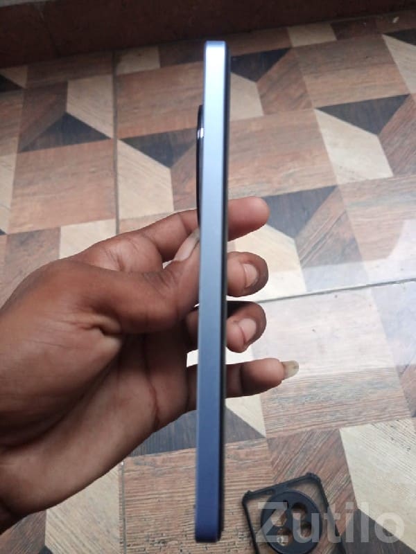 Sleek Black Android Smartphone Sale - મોબાઇલ ફોન - કલ્યાણપુર - Image 3