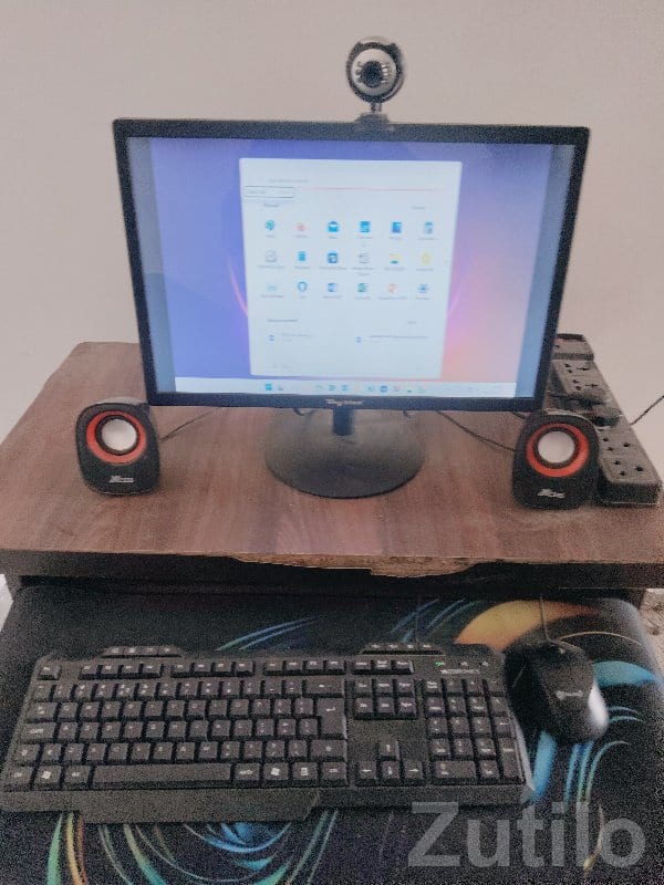 Full Desktop PC Set with Monitor & Webcam - Laptops & Computers - Babra - Image 2