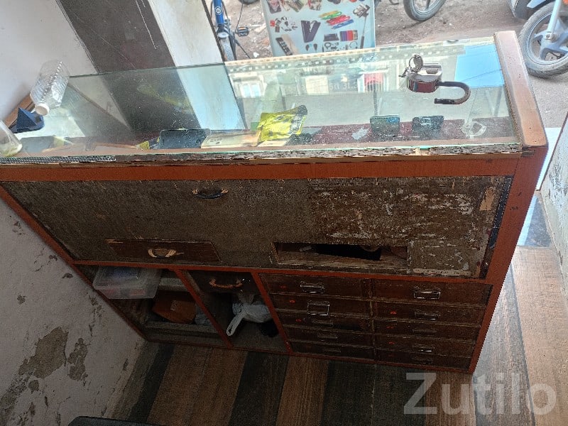 Glass Mobile Display Counter Table - Mobile Phones - Bhanvad - Image 3