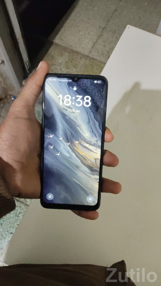 Black Android Smartphone for Sale - Mobile Phones - Keshod - Image 2