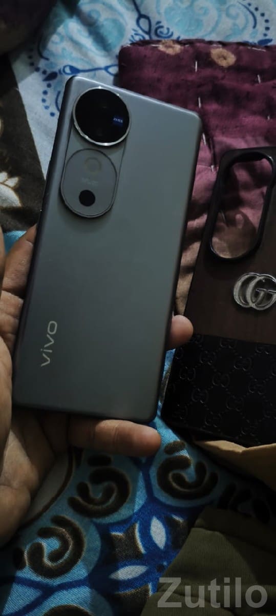 Vivo V40 with In‑Display Fingerprint - Mobile Phones - Bhesan - Image 3