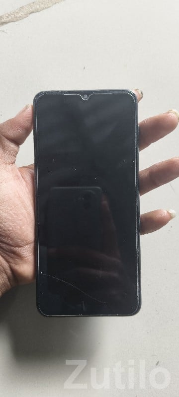Samsung Galaxy A04s Green Smartphone - Mobile Phones - Kutiyana - Image 2