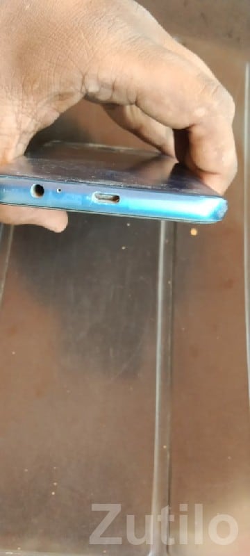 Used Bezel-Less Smartphone for Sale - મોબાઇલ ફોન - વિસાવદર - Image 2