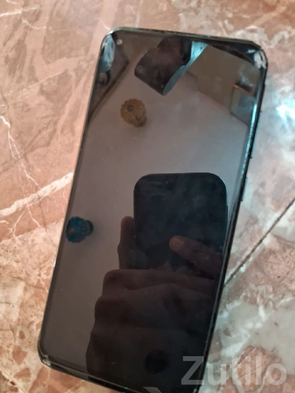 Black Triple Camera Android Phone - મોબાઇલ ફોન - બાબરા - Image 2