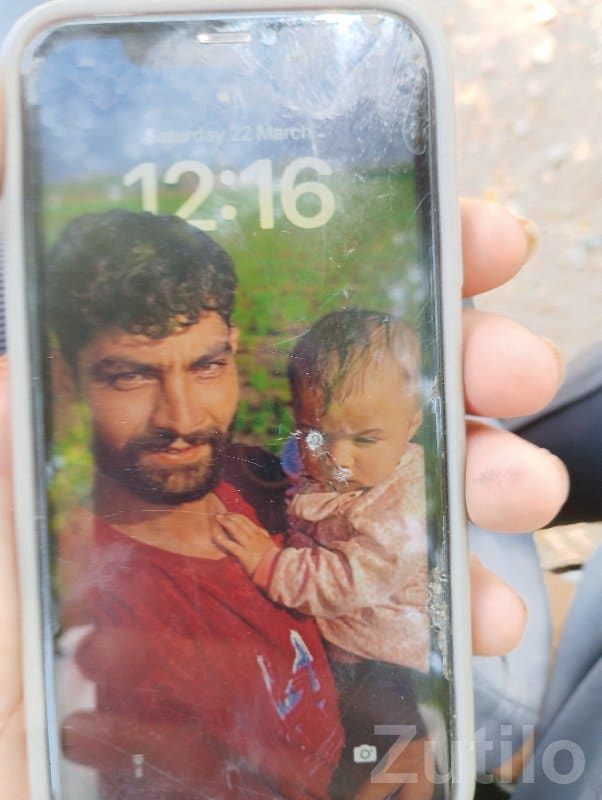 Red iPhone 11 in Good Condition - મોબાઇલ ફોન - કોડીનાર - Image 3