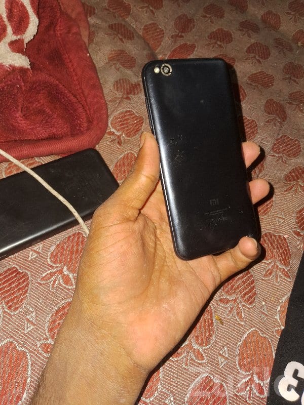 Used Redmi Go Smartphone Black - મોબાઇલ ફોન - રણાવાવ - Image 2