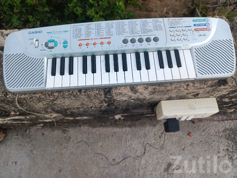 Casio SA-45 Mini Keyboard with Adapter - Mobile Phones - Keshod - Image 2