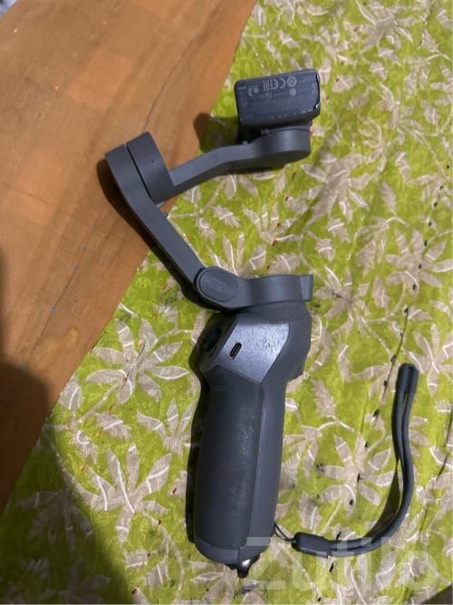 DJI Osmo Mobile 3 Smartphone Gimbal DJI Osmo Mobile 3 Smartphone Gimbal