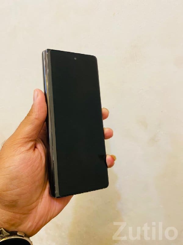 Samsung Galaxy Z Fold2 512GB Black - મોબાઇલ ફોન - રાજકોટ શહેર - Image 2