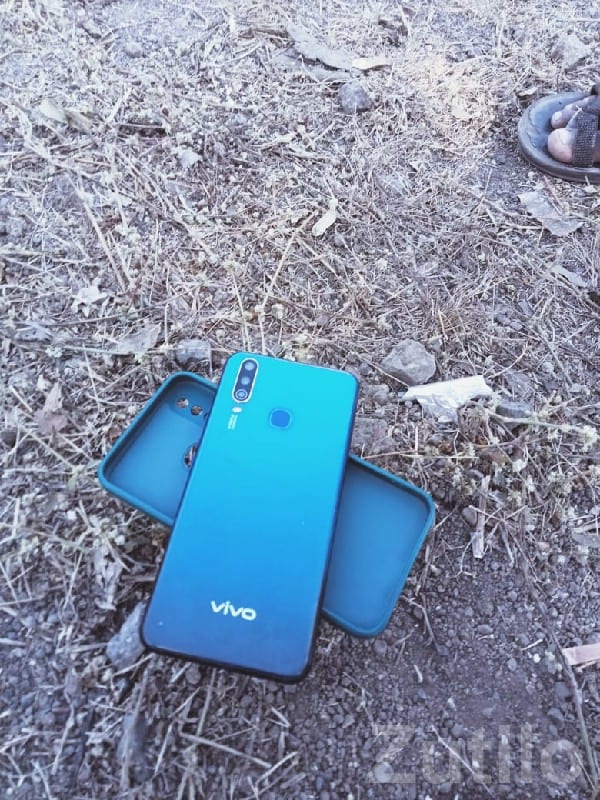 Vivo Y15 Blue Smartphone with Cover