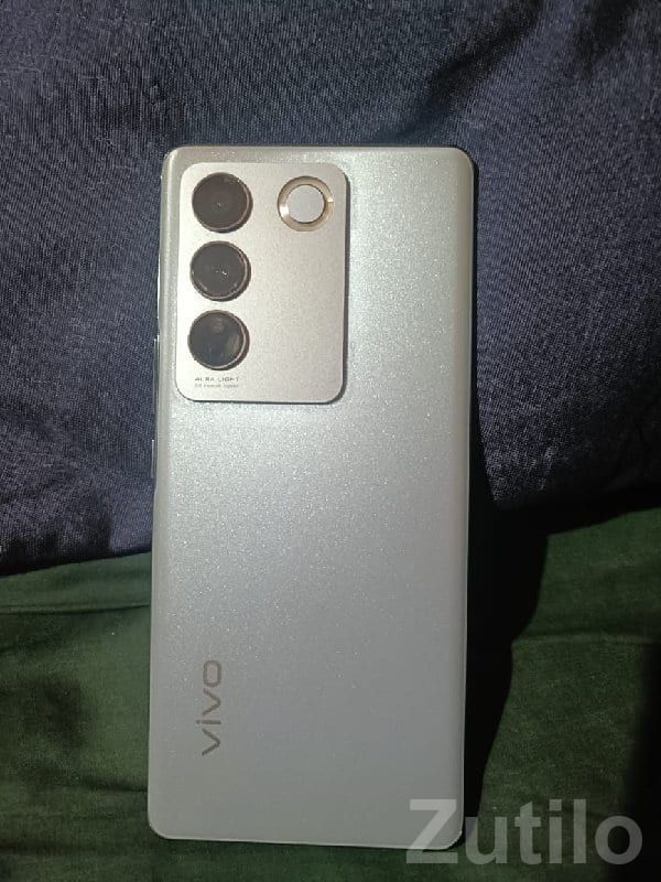 Vivo V27 8GB 128GB Aura Light Camera - મોબાઇલ ફોન - દ્વારકા - Image 2
