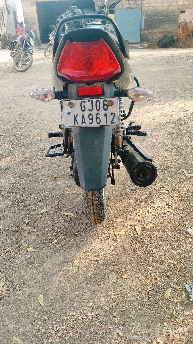 Honda CB Shine 2016 Used Bike for Sale - Bikes - Kodinar - Image 3