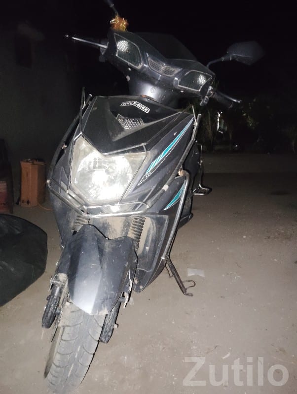 Used Electric Scooter 6 Months Old - બાઇક્સ - જામજોધપુર - Image 2