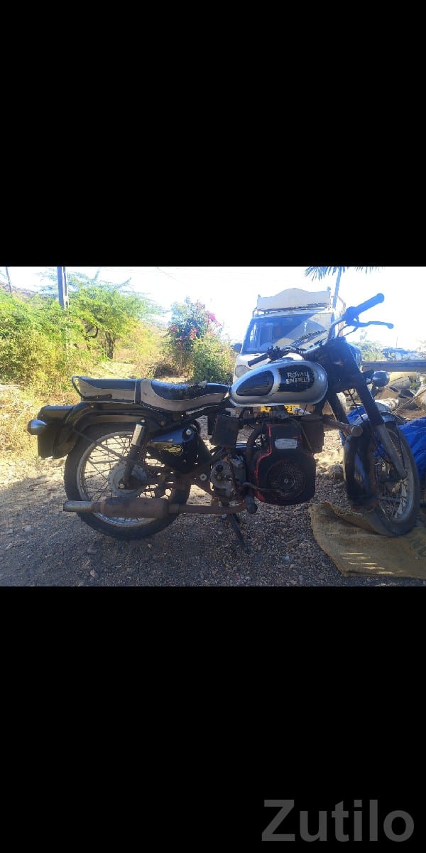 1958 Royal Enfield Bullet Classic Bike - Bikes - Dhoraji - Image 2