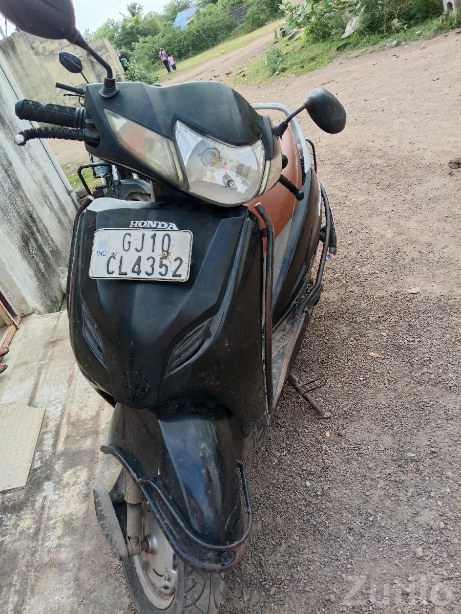 Honda Activa 2017 Used Scooter Black