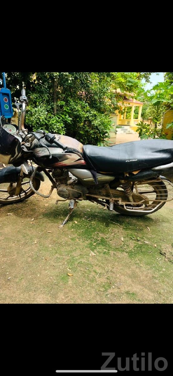 Used Bajaj Platina Bike 2010 Model - Bikes - Bhanvad - Image 3