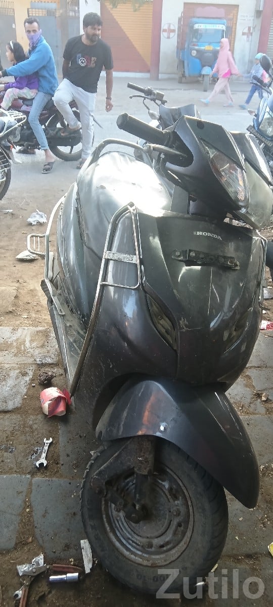 Used Honda Scooter for Sale - Bikes - Mangrol - Image 2