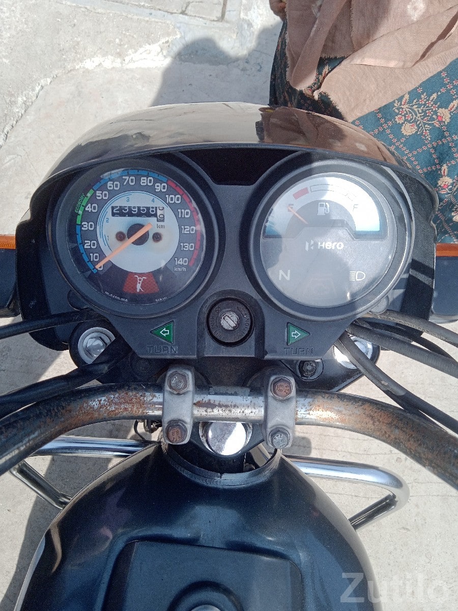 Hero Splendor Plus 2020 Used Bike - Bikes - Keshod - Image 2