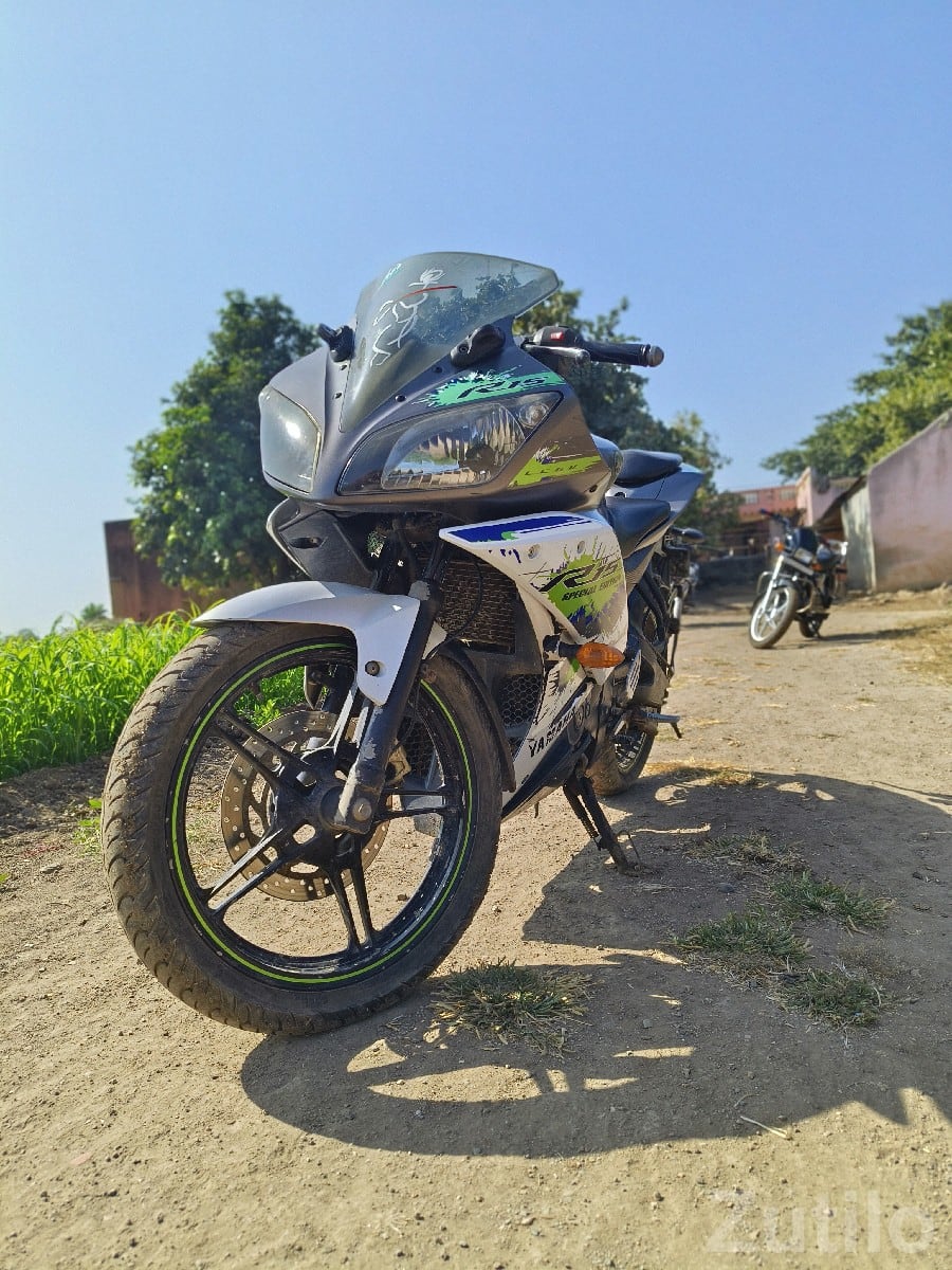 Yamaha R15 V2 2016 Used Bike - Bikes - Bhanvad - Image 2