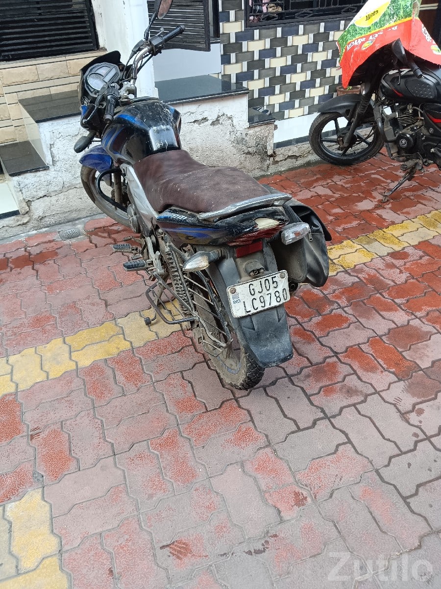 Used Bajaj Discover 2014 Bike 22000 km