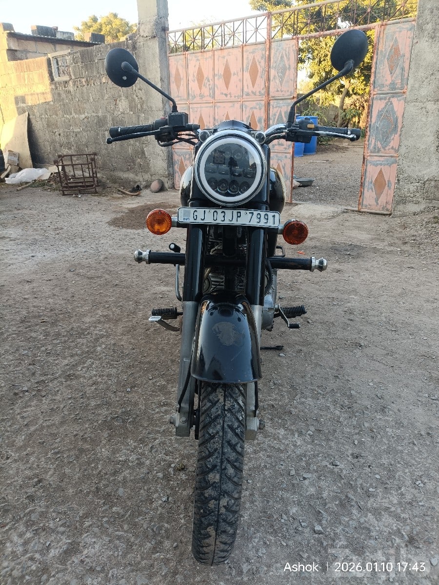 Royal Enfield Classic 350 2017 Used Bike - Bikes - Jamjodhpur - Image 2