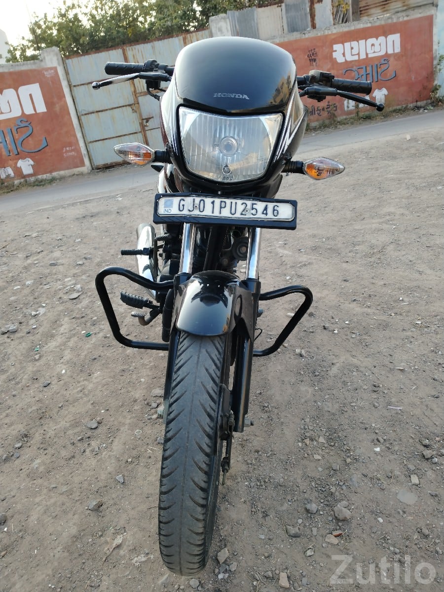 Honda Dream Yuga 2017 Used Bike - Bikes - Jamjodhpur - Image 2