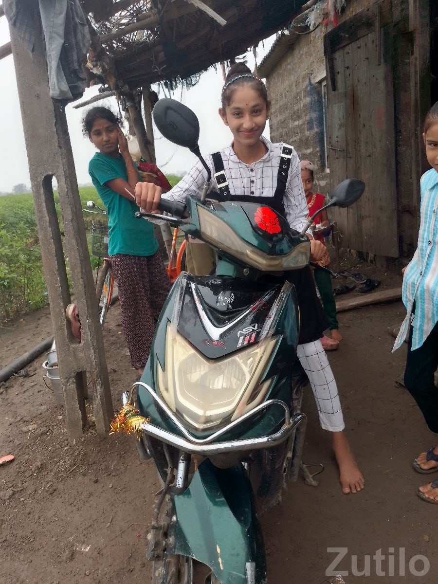 Used Electric Scooter in Good Condition - Bikes - Bhesan - Image 2
